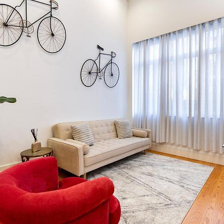 City Center Modern Apartment In Порту Экстерьер фото