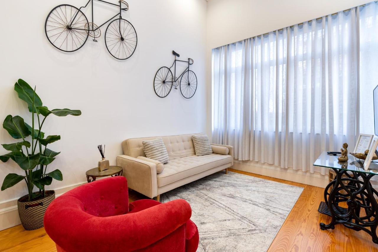 City Center Modern Apartment In Порту Экстерьер фото