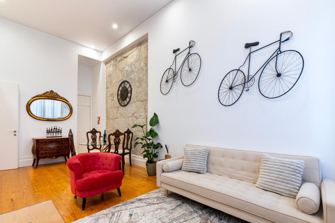 City Center Modern Apartment In Порту Экстерьер фото