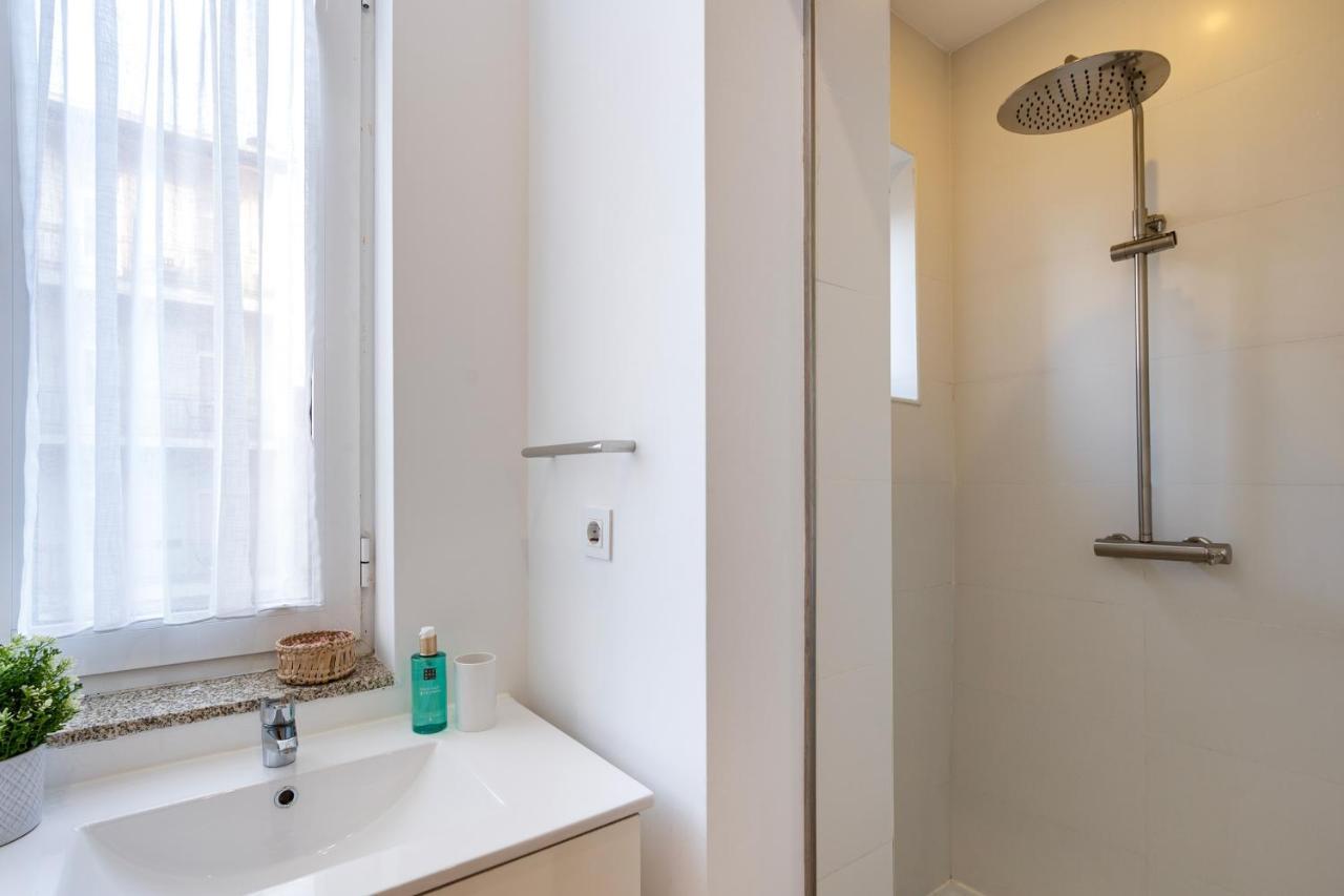 City Center Modern Apartment In Порту Экстерьер фото